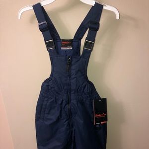BOYS size 6 snow pant/overall